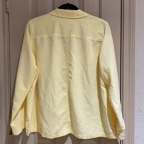 First  issue blouse. - Picture 6 of 6